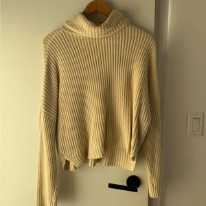 Abercrombie & Fitch Cotton Cream Turtleneck Sweater